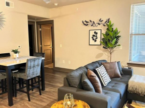 Enchanting Luxury 2/2 Amenities